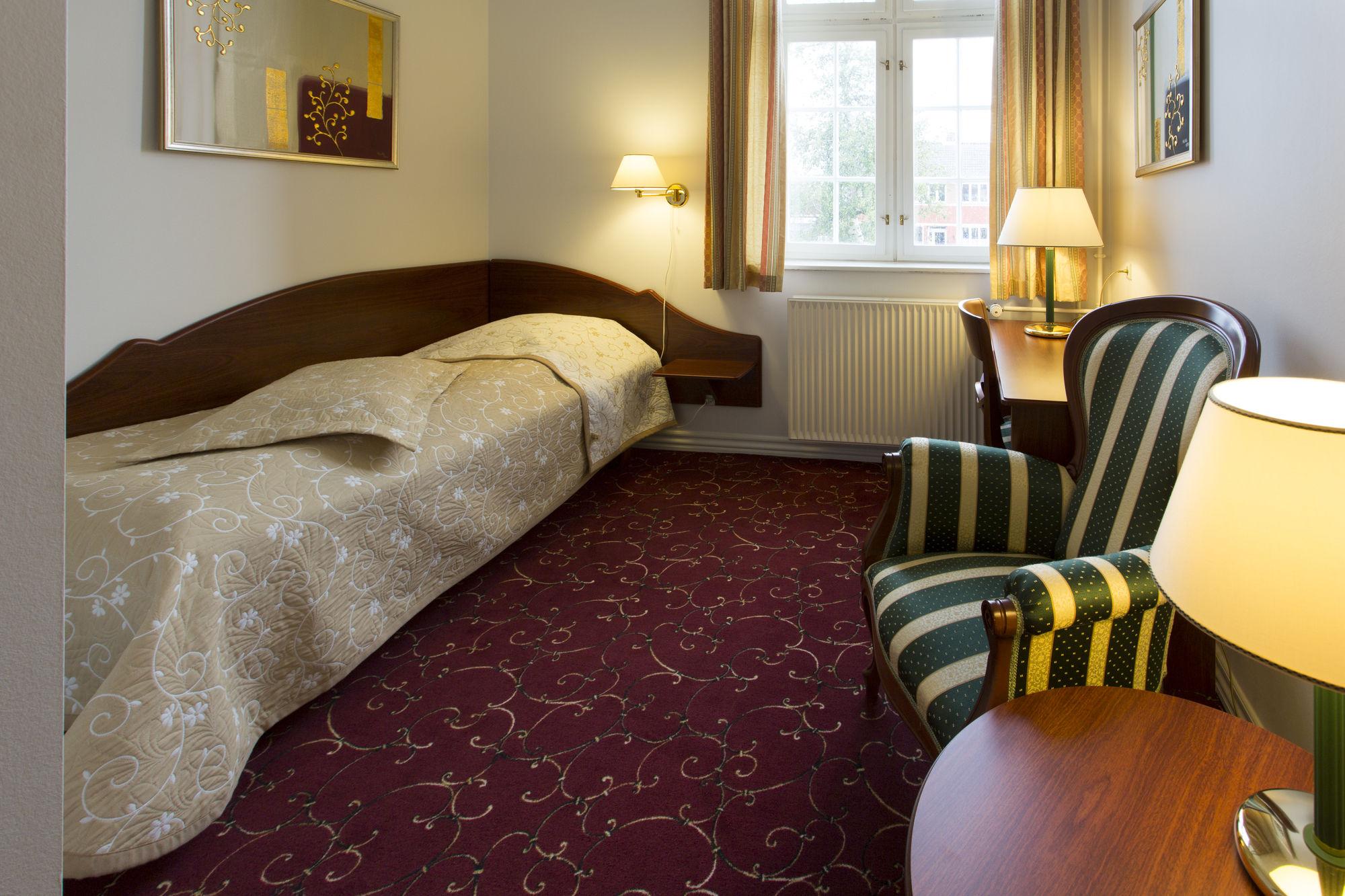 Milling Hotel Park Миддельфарт Экстерьер фото