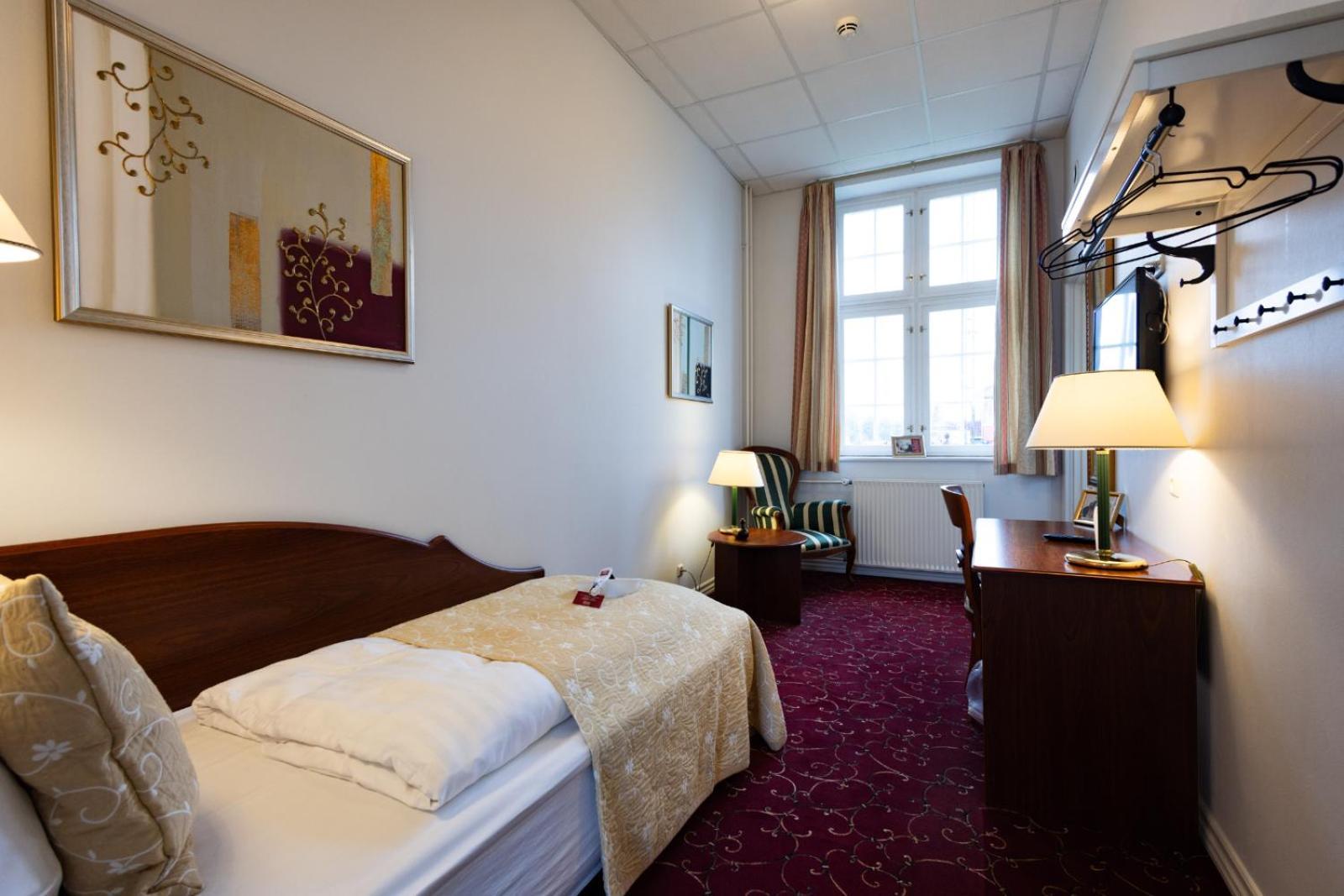 Milling Hotel Park Миддельфарт Экстерьер фото